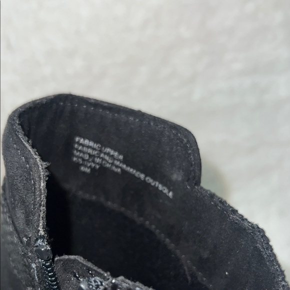 Karen Scott Black Heeled Boots with Sleek Silhouette - Picture 12 of 15